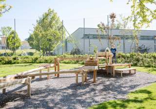 Wasser- und Matschanlage der Firma Rudolf Spielplatz, Spielplatzbauer, Spielplatzhersteller, Spielplatzgeräte, Schweiz