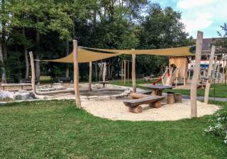 Schattensegel der Firma Rudolf Spielplatz, Spielplatzbauer, Spielplatzhersteller, Spielplatzgeräte, Schweiz