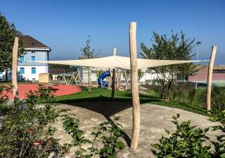Schattensegel der Firma Rudolf Spielplatz, Spielplatzbauer, Spielplatzhersteller, Spielplatzgeräte, Schweiz