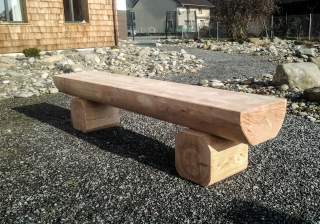 Sitzbank der Firma Rudolf Spielplatz, Spielplatzbauer, Spielplatzhersteller, Spielplatzgeräte, Schweiz