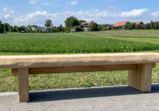 Sitzbank der Firma Rudolf Spielplatz, Spielplatzbauer, Spielplatzhersteller, Spielplatzgeräte, Schweiz