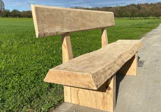 Sitzbank der Firma Rudolf Spielplatz, Spielplatzbauer, Spielplatzhersteller, Spielplatzgeräte, Schweiz